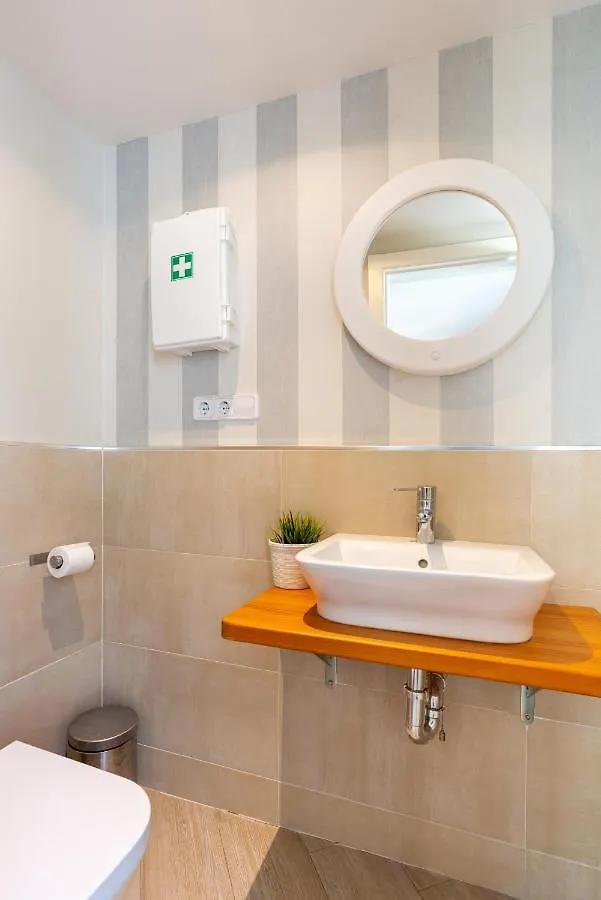 Urbe10 Angel Suites 2 Bedrooms Apartment 4A Malaga